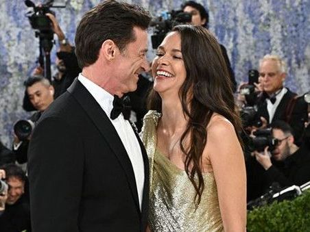 Hugh Jackman ve Sutton Foster Met Gala'da İlk Kez Çift Olarak Görüldü, Tepkiler Çığ Gibi
