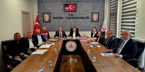 Süloğlu'nda Hayvan Aşılama ve Küpeleme Çalışmaları Devam Ediyor