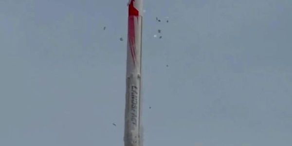 Çin, Zhuque-2E Y5 Roketini Başarıyla Uzaya Gönderdi