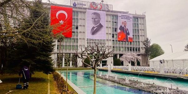 İBB ve Üsküdar Belediyesi'ne Yönelik Operasyonlarda 19 Kişi Gözaltında