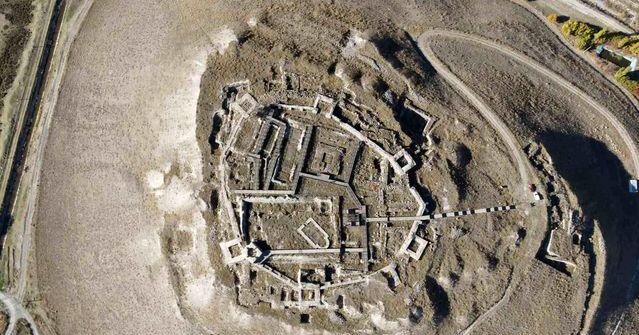 Altıntepe Kalesi: Urartu Döneminin Önemli Arkeolojik Merkezi