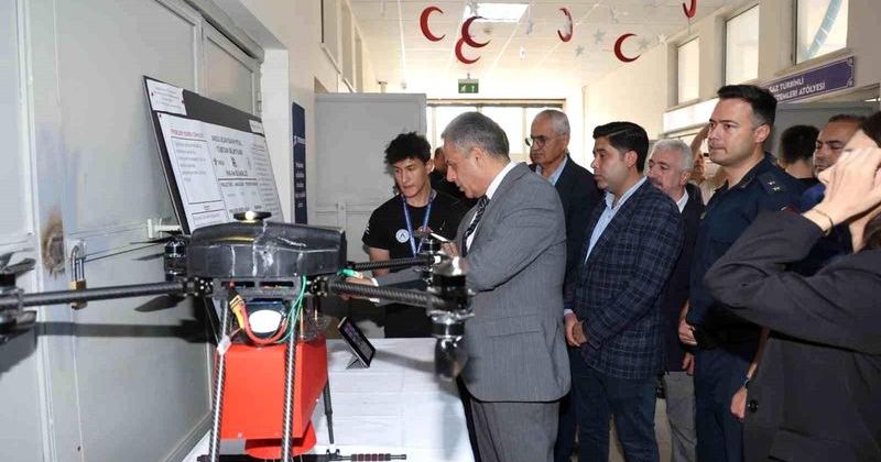 Aksu Uçak Bakım Lisesi'nde TÜBİTAK 4006 Bilim Fuarı Açıldı