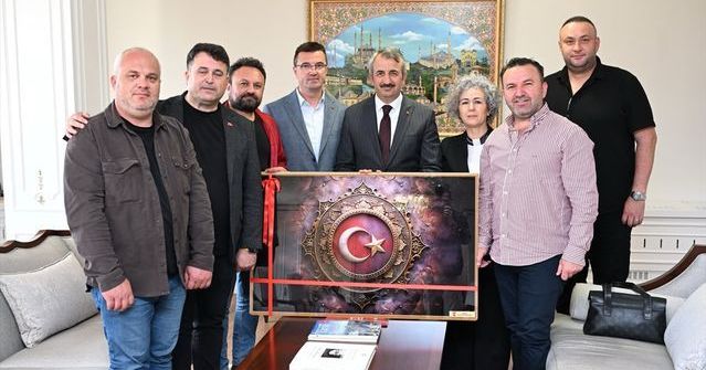 Hasan Basri Yalçın Edirne'de Gençlerle Dünya Düzeni Üzerine Görüşlerini Paylaştı