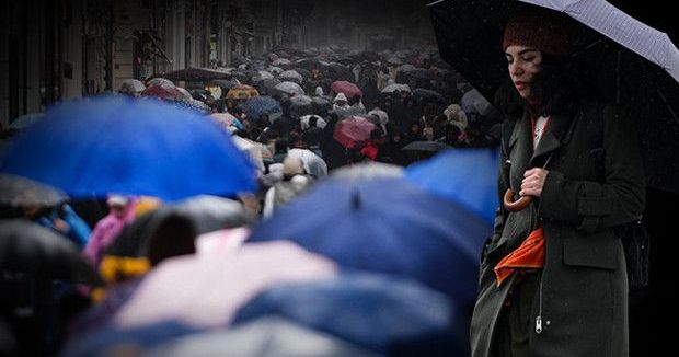 Meteoroloji Uyardı: Kuvvetli Sağanak ve Fırtına Geliyor, Sıcaklıklar Bölgesel Olarak Değişecek