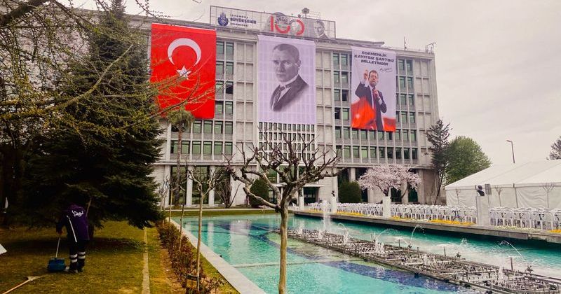 İBB ve Üsküdar Belediyesi'ne Yönelik Operasyonlarda 19 Kişi Gözaltında