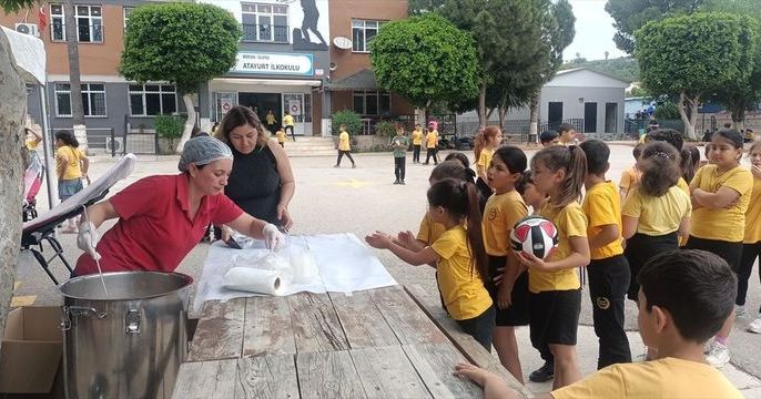 Silifke'de Veliler Öğrencilerin Çağrısıyla Kan Bağışında Bulundu
