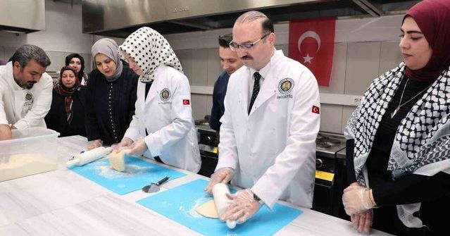 Atatürk Üniversitesi'nde Türk Mutfağı Haftası Renkli Etkinliklerle Kutlandı