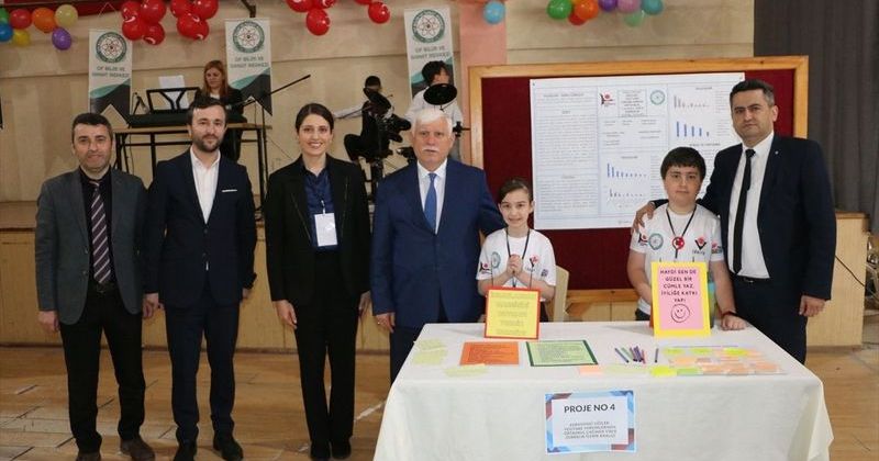 Of'ta TÜBİTAK 4006-A Bilim Fuarı Öğrencilerin Projeleriyle Açıldı