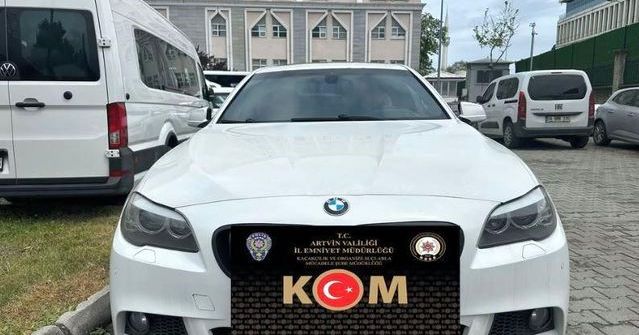 Artvin Merkezli Lüks Araç Kaçakçılığı Operasyonunda 11 Kişi Tutuklandı