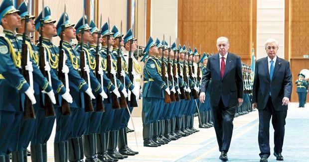 Cumhurbaşkanı Erdoğan'a Kazakistan'dan 'Hoca Ahmet Yesevi Nişanı' Verildi