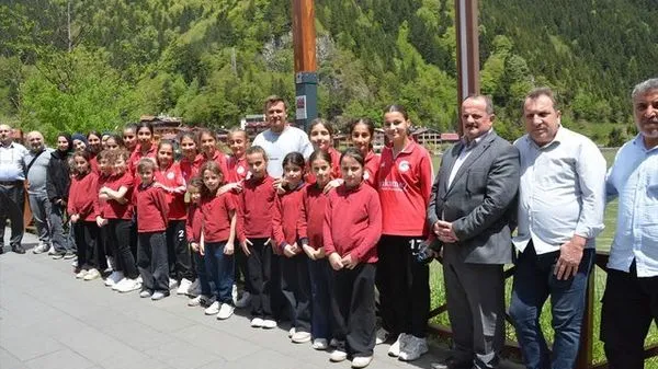 Şanlıurfalı Öğrenciler Uzungöl'ü Gezdi ve Futbol Yarışmalarına Katıldı
