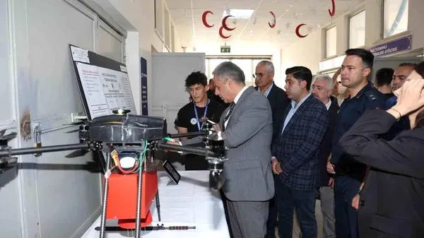 Aksu Uçak Bakım Lisesi'nde TÜBİTAK 4006 Bilim Fuarı Açıldı