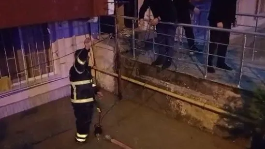 Zile'de Akşam Saatlerinde Yoğun Dolu ve Sağanak Yağış Hayatı Olumsuz Etkiledi