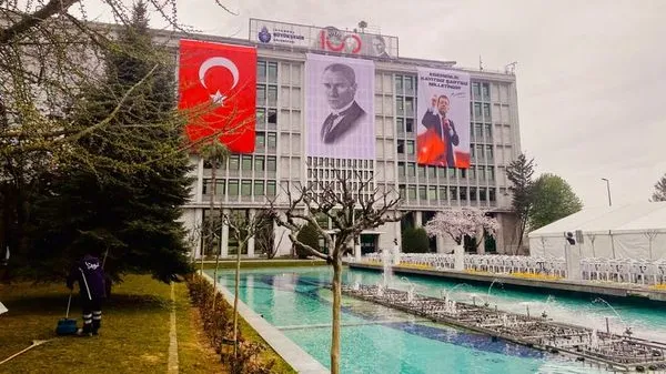 İBB ve Üsküdar Belediyesi'ne Yönelik Operasyonlarda 19 Kişi Gözaltında