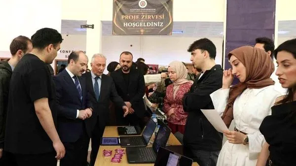 Atatürk Üniversitesi Oltu Fakültesi Geleneksel Proje Zirvesi Yoğun İlgiyle Başladı