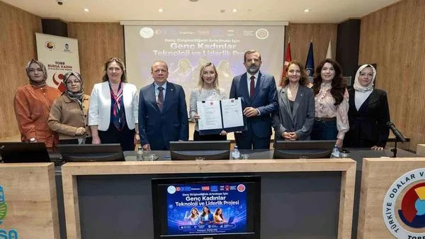 Bursa'da Genç Kadınlara Teknoloji ve Liderlik Projesi Başladı