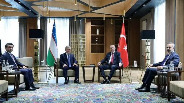 Erdoğan ve Mirziyoyev, Türkistan'da Resmi Görüşme Yaptı