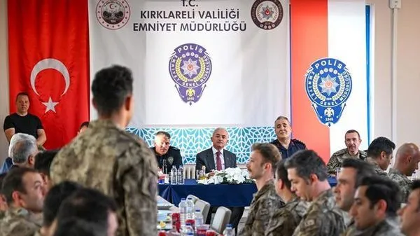 Vali Turan, Düzensiz Göçle Mücadelede Özel Harekat Polisleriyle Görüştü