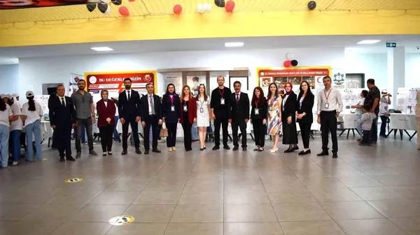 Ahmet Karahan Ortaokulu'nda 4006 Bilim Fuarı Büyük İlgi Gördü