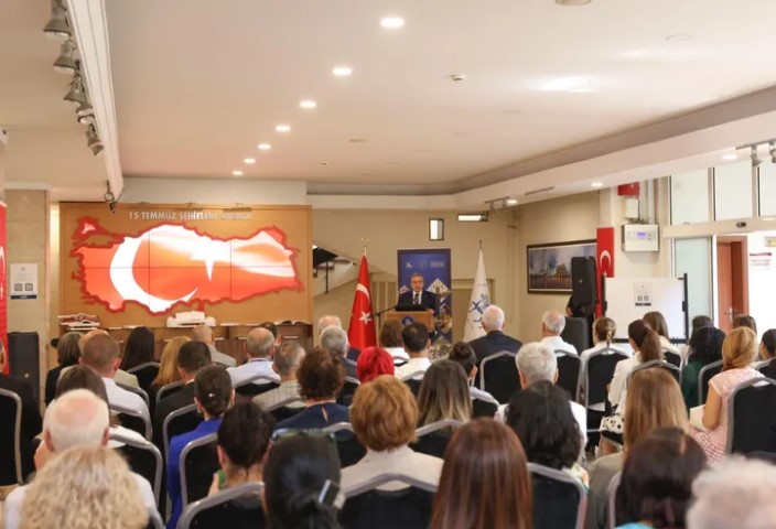 DEÜ’de 15 Temmuz’da Demokrasi ve Millî Birlik Mesajı Verildi