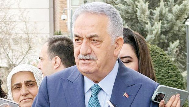 Hayati Yazıcı: Özgür Özel'in Ara Seçim İddiaları Yanlış ve Takıntılı