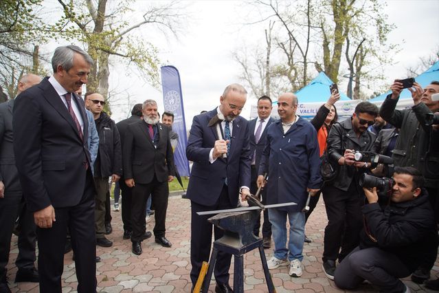 Bakan Yardımcısı Turan Nevruz'da Birlik ve Diriliş Mesajı Verdi