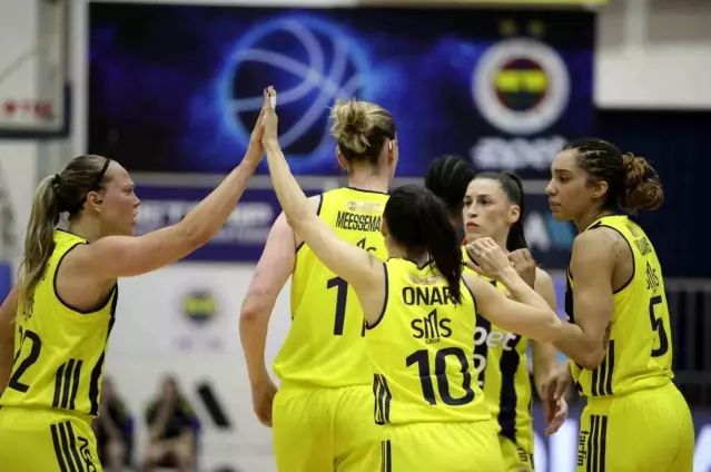 Fenerbahçe Opet, ÇBK Mersin'i Play-Off Yarı Finalinde 73-62 Yendi