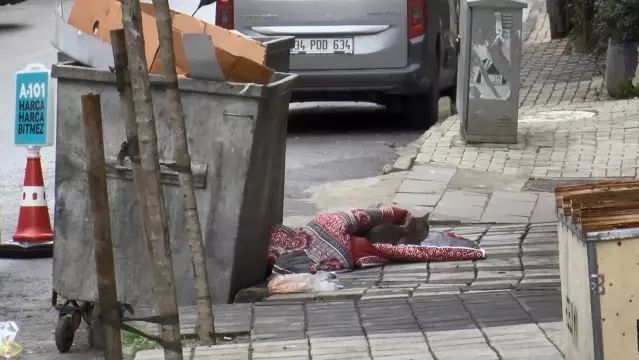 Eyüpsultan'da 3. Kat Penceresinden Düşen Kadın Yaşamını Yitirdi