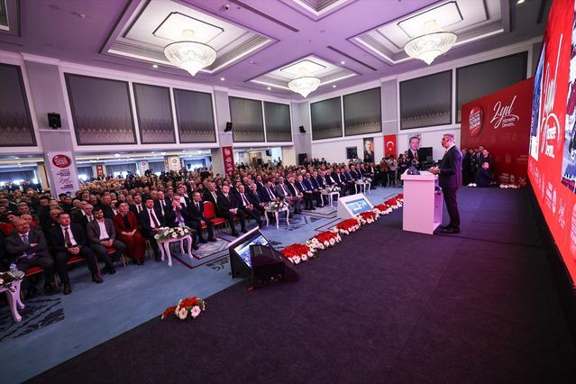 Sakarya Büyükşehir Belediye Başkanı Alemdar Proje ve Hizmetleri Tanıttı