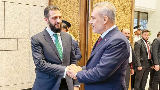 Dışişleri Bakanı Hakan Fidan, Zelenski ve Şara ile Şam’da Üçlü Zirvede Görüştü