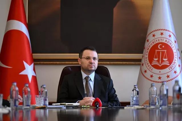 Bakan Gürlek, Nevşehirli İş İnsanlarıyla İstihdam ve Yatırım İçin Bir Araya Geldi