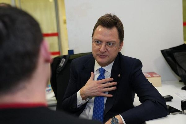 Halit Yerebakan, Ankara Bilkent Şehir Hastanesi Acil Servisinde İftar Yaptı