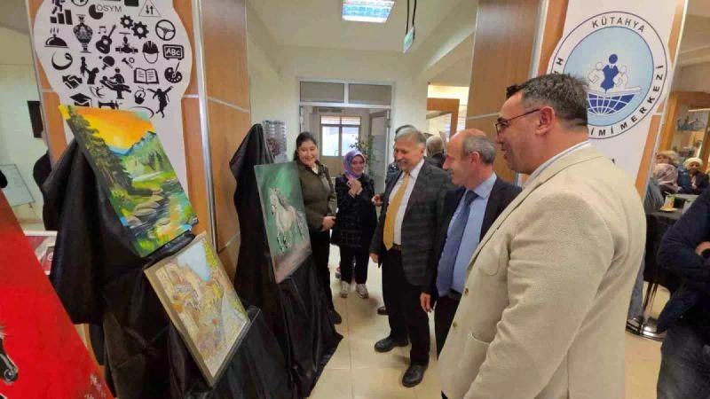 Kütahya Halk Eğitimi Merkezi'nin Resim Sergisi Sanatseverlerle Buluştu