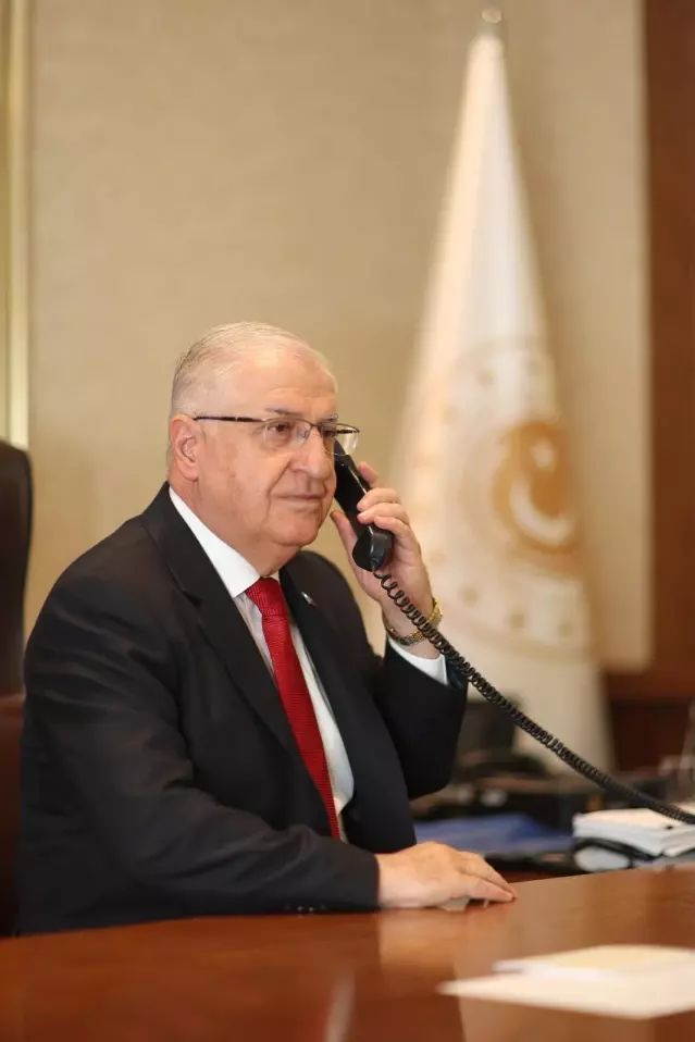 Milli Savunma Bakanı Güler, İran Savunma Bakan Vekili İbn'ül Rıza ile Telefonda Görüştü