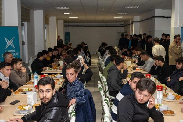 Başkan Sami Er, Malatya’daki Öğrencilere Yeni Projeler ve Destek Müjdeleri Verdi