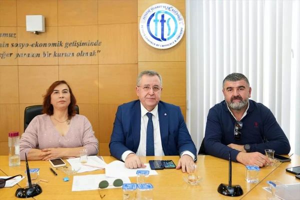 Fethiye'de Araç Kiralama Yönetmelik Taslağı Sektör Temsilcileriyle Değerlendirildi