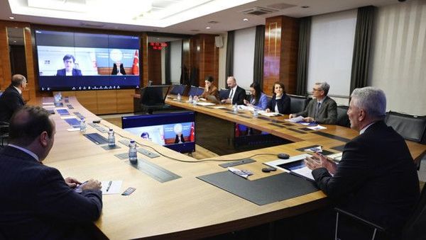 Ticaret Bakanı Bolat, AB Komisyonu Üyesi Marta Kos ile Sanayi Hızlandırma Yasası’nı Görüştü