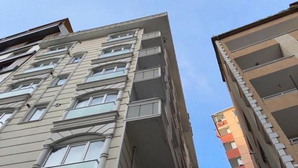 Kâğıthane’de Terastan Düşen Mimar Ahmet Hakan Gökbulut Hayatını Kaybetti