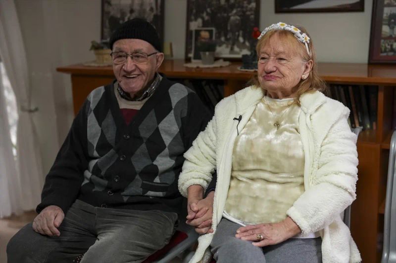 71 ve 81 Yaşındaki Çift 19 Yıl Sonra Yeniden Evlendi