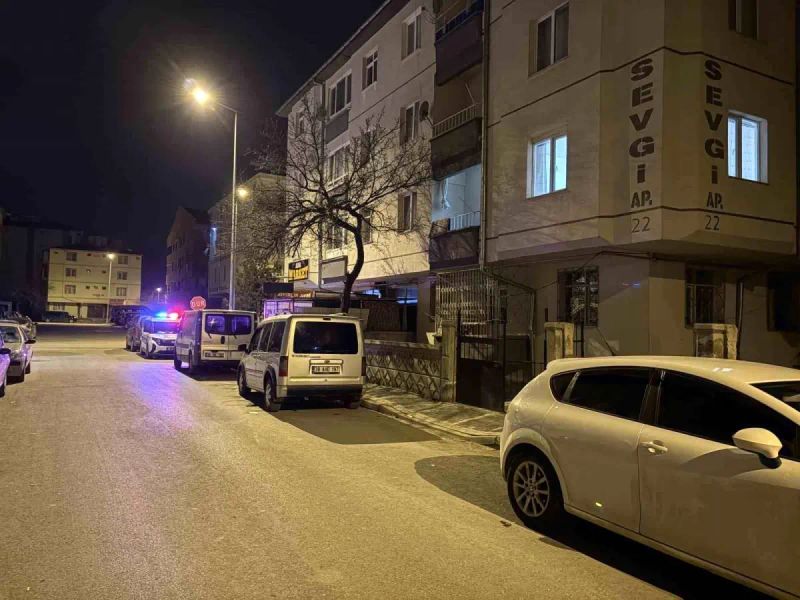 Kayseri'de Eniştenin Evinin Penceresine Tüfekle Ateş Açıldı