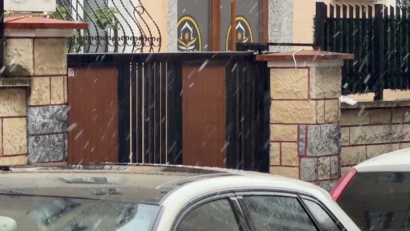 İstanbul’da Kar Yağışı Aniden Başladı, Vatandaşlar Hazırlıksız Yakalandı