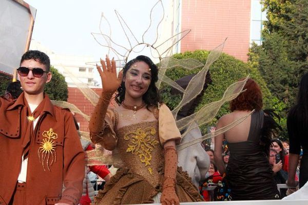 Adana Portakal Çiçeği Karnavalı Renkli Kortejle Başladı