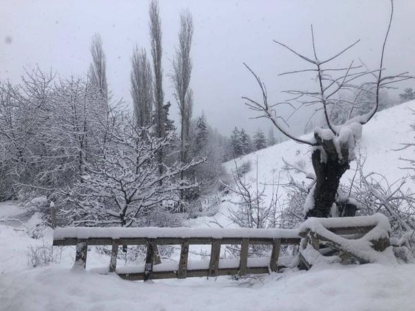 İskilip'te Nisan Ayında Yoğun Kar Yağışı 45 Santimetreyi Aştı