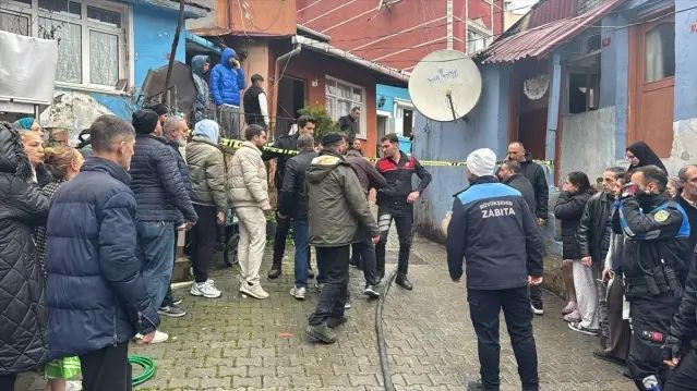 Fatih'teki Patlamada 1 Kişi Öldü, 10 Yaralı Kurtarıldı