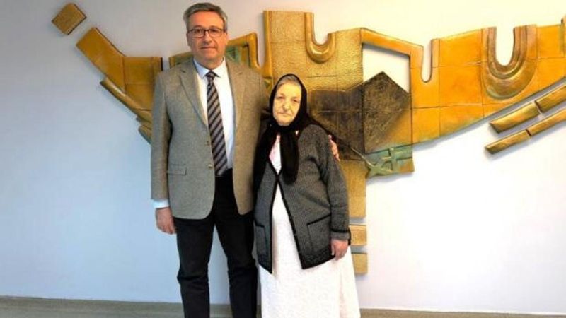 72 Yaşındaki Kadının Sol Kalçasından 3,7 Kiloluk Tümör Başarıyla Alındı