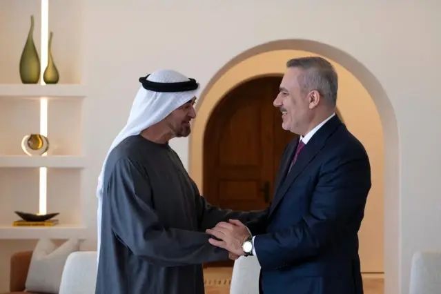 Hakan Fidan, BAE’de Bölgesel Barış İçin Görüşmelerini Sürdürüyor