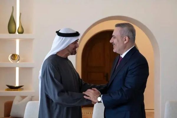 Hakan Fidan, BAE’de Bölgesel Barış İçin Görüşmelerini Sürdürüyor