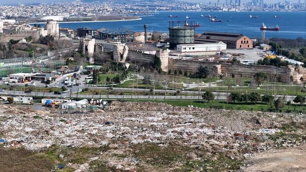 Kazlıçeşme Meydanı, İBB ve İSKİ'nin moloz sahasına dönüştü