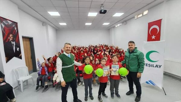 Yeşilay Osmancık'ta Öğrencilere Teknoloji Bağımlılığı Eğitimi Verdi