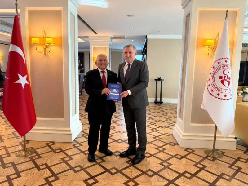 Başkan Büyükkılıç Ankara'da Spor ve Yerel Yönetim Vizyonunu Görüştü